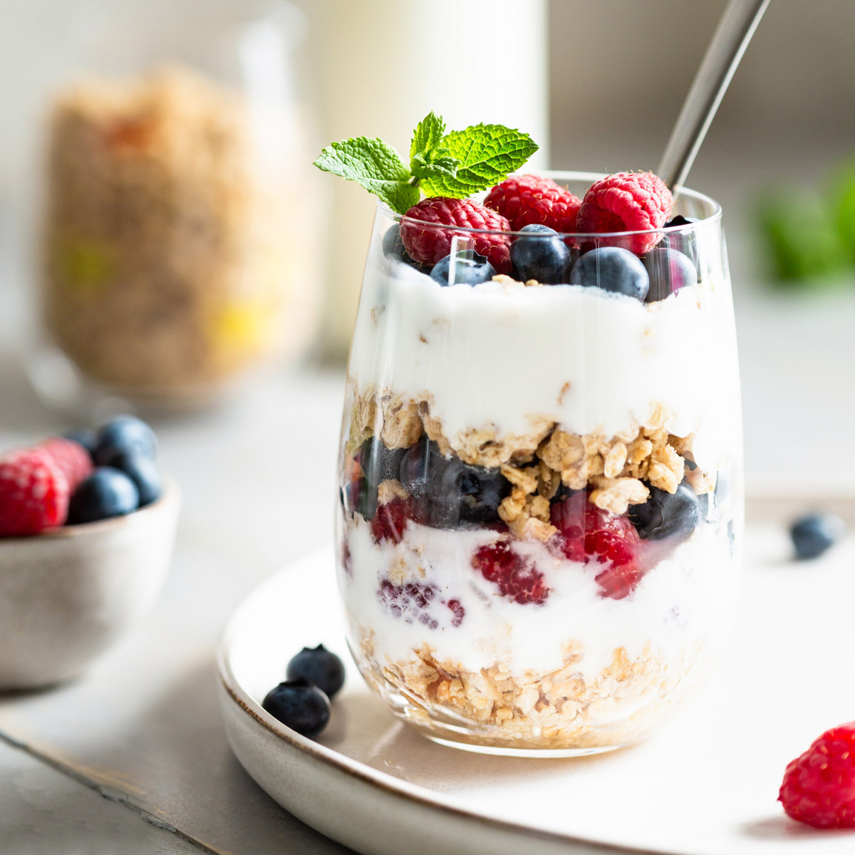 what to eat with granola